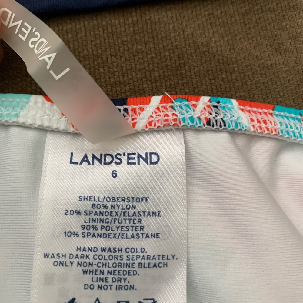 Lands End swimsuit - Picture 3 of 4